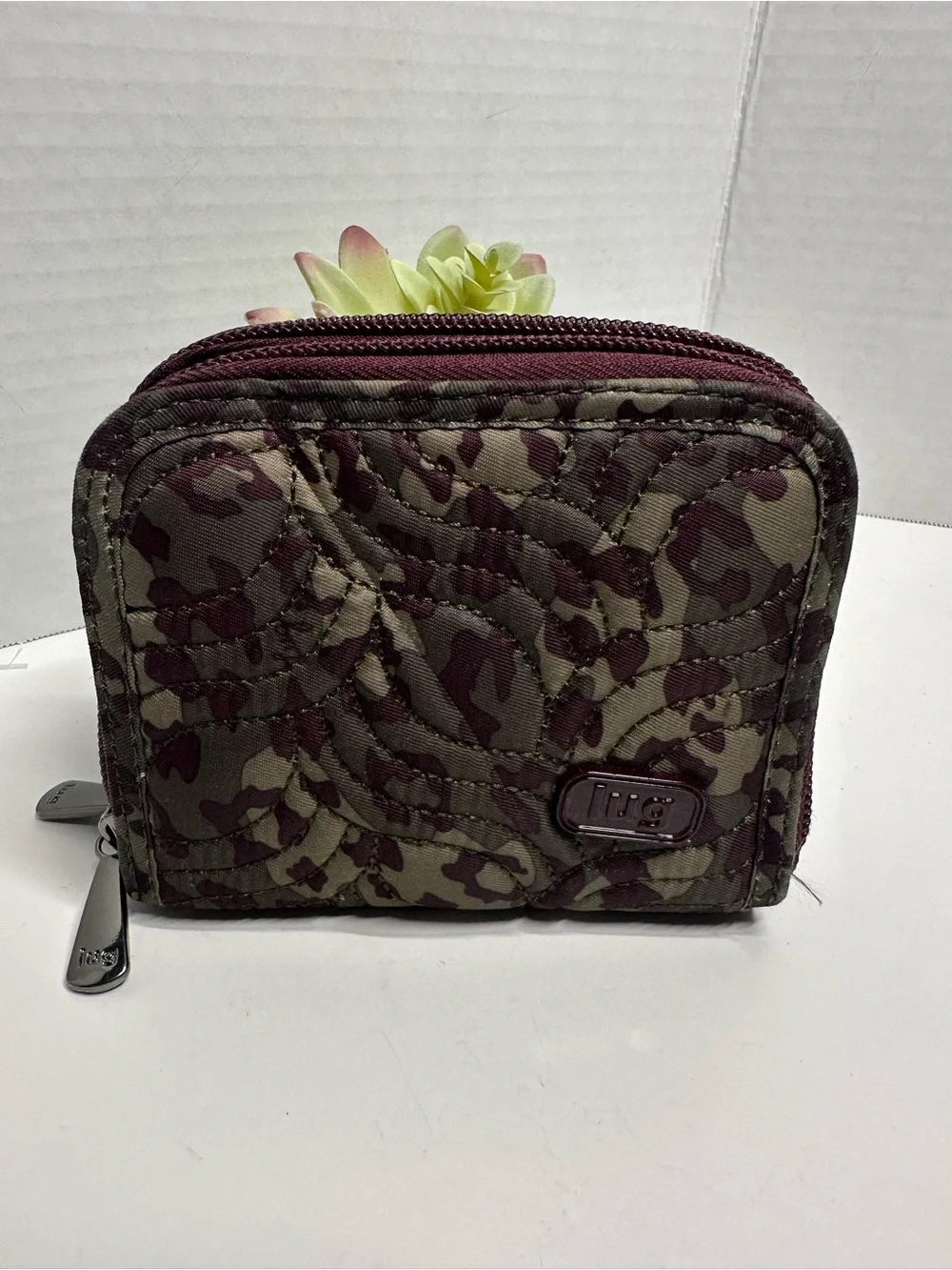 lug Quilted Camo Zip Card Wallet - Olive & Burgundy